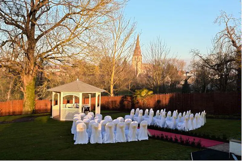 Garden at Luxury Southam hotel and venue, R763 (photo 12)