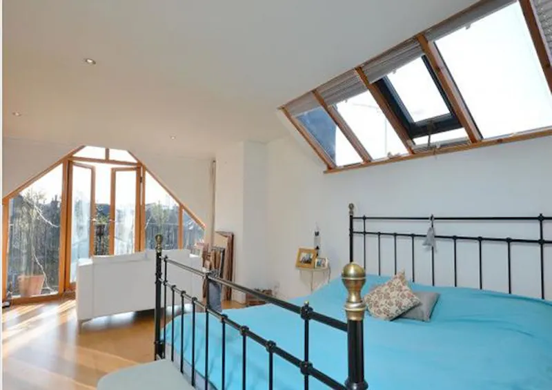 Attic at Kingston family house, B1610 (photo 24)