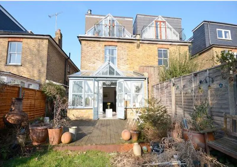 Kingston family house, B1610 (photo 32)