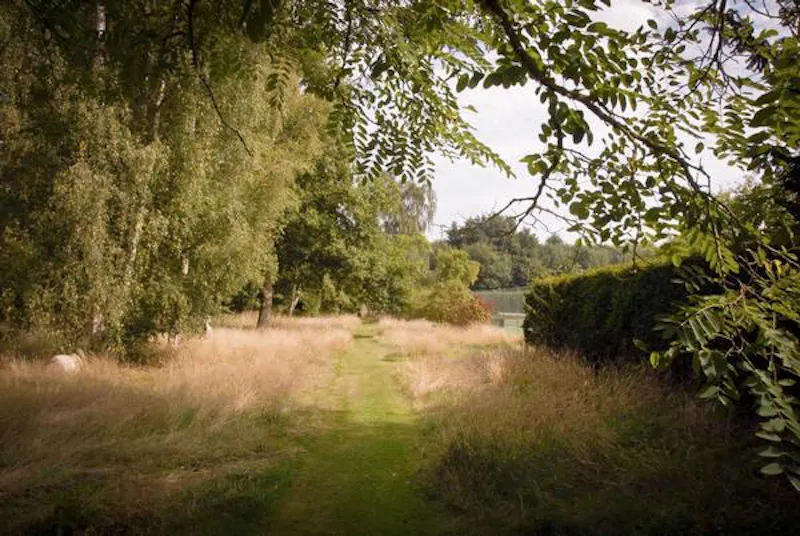West Sussex medieval manor, H170 (photo 46)