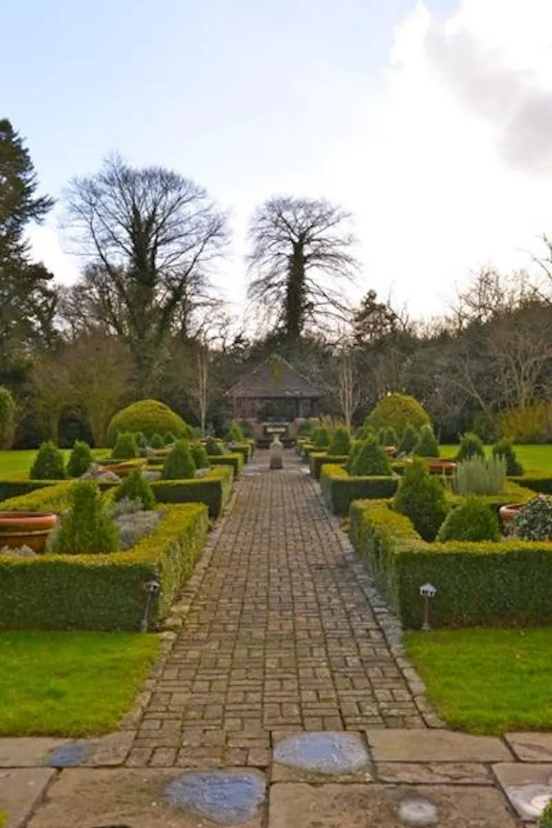 Film location D2172 in Buckinghamshire (photo 42)