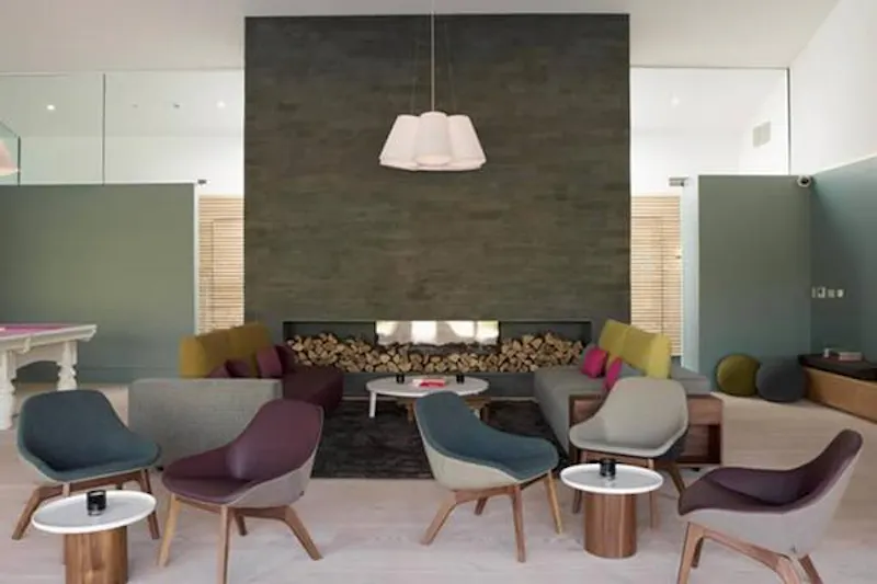Drawing room at Luxury Cotswold lakeside lodge, K386 (photo 5)