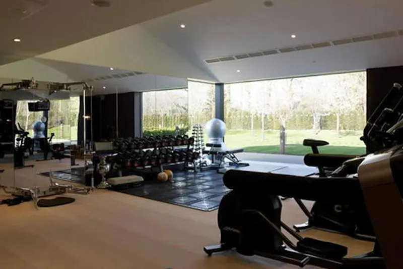 Gym at Luxury Cotswold lakeside lodge, K386 (photo 9)