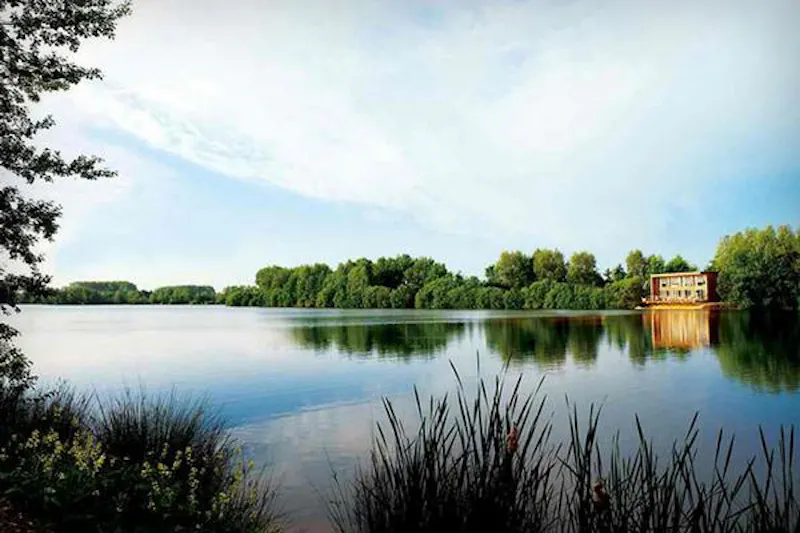 Views - country at Luxury Cotswold lakeside lodge, K386 (photo 20)
