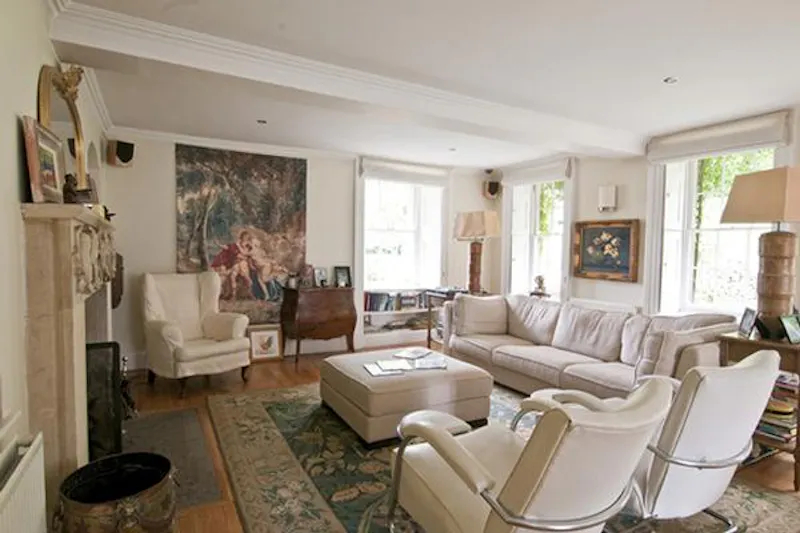 Living Room at Georgian Manor house in Stroud, A1339 (photo 2)