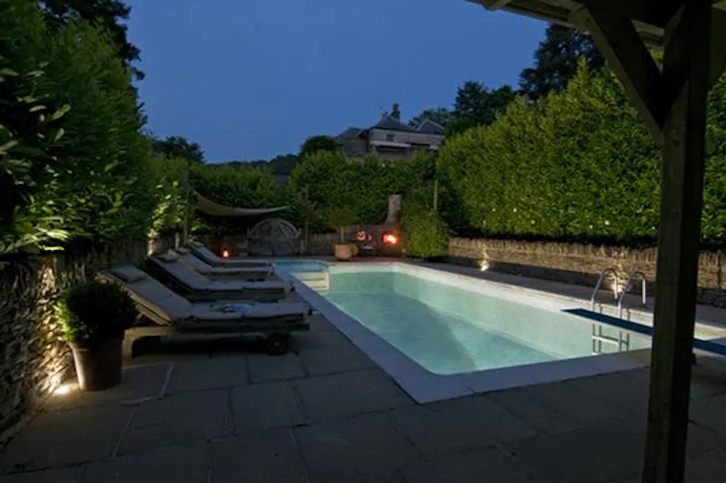 Swimming pool - outdoor at Georgian Manor house in Stroud, A1339 (photo 21)