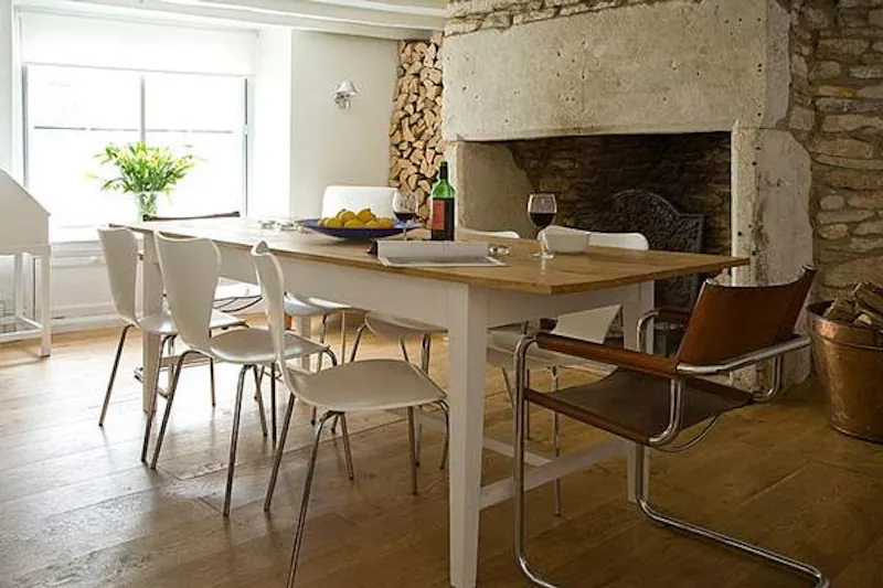 Dining room at Film location C847 in Gloucestershire (photo 2)