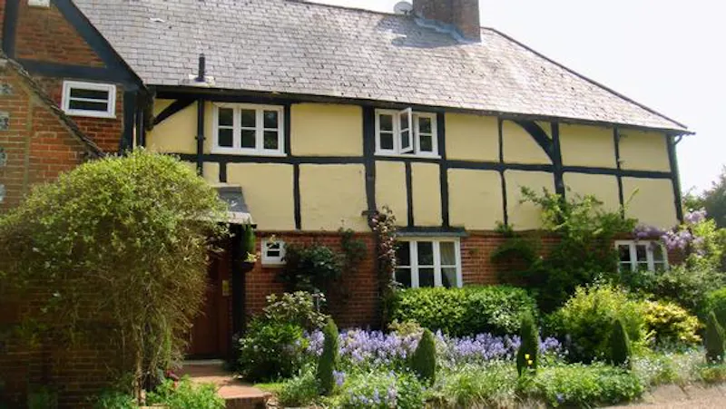 Film location C848 in Surrey (photo 1)
