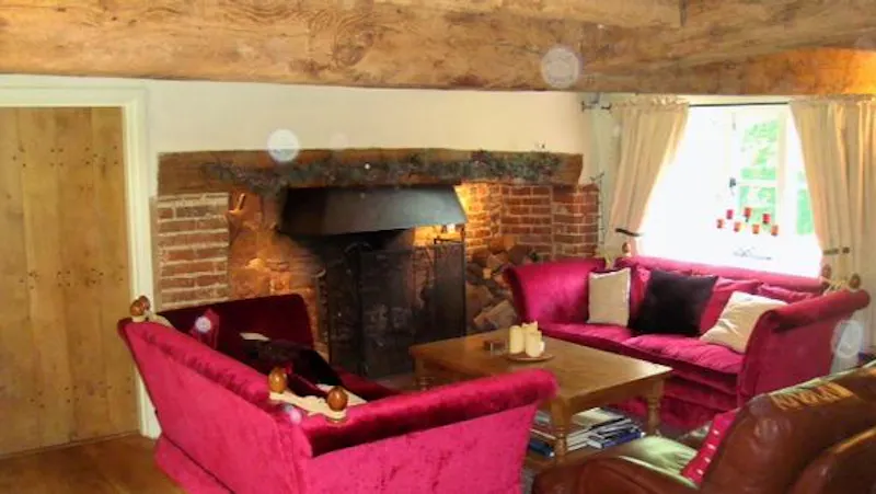 Film location C848 in Surrey (photo 8)
