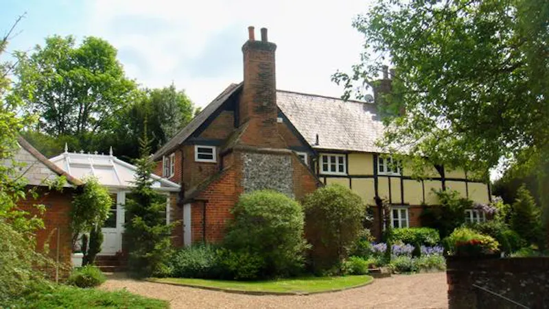 Film location C848 in Surrey (photo 25)