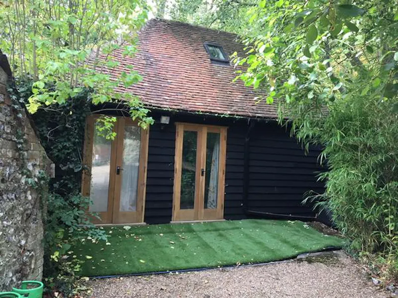 Film location C848 in Surrey (photo 31)