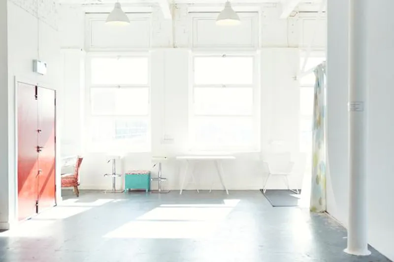 Bright South Bermondsey studio, N254 (photo 19)