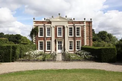 Chester-le-Street opulent manor, A1342