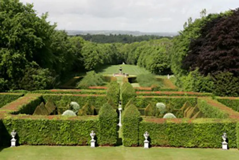 Garden - formal at Chester-le-Street opulent manor, A1342 (photo 27)