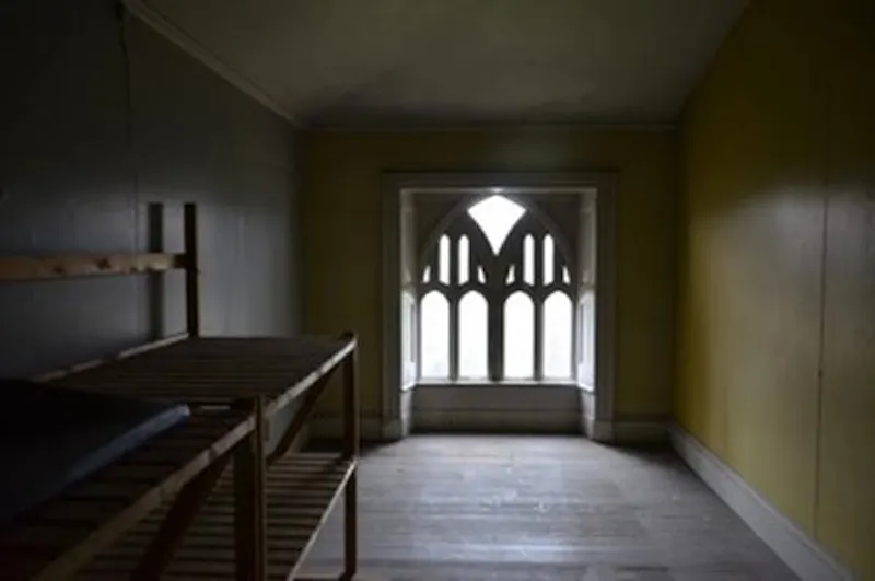 19th century vacant Durham castle, G281 (photo 48)