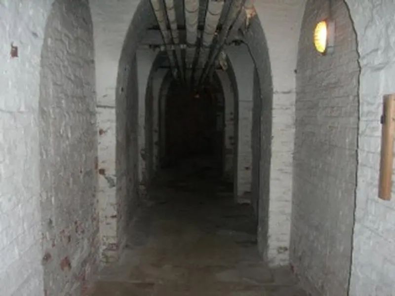 Cellar at 19th century vacant Durham castle, G281 (photo 62)