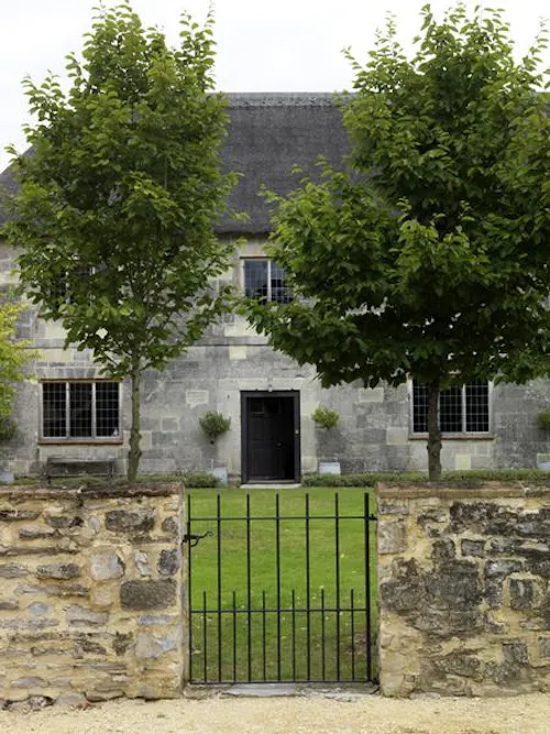 Picturesque Taunton farmhouse, L649