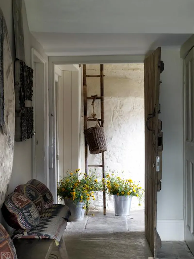 Picturesque Taunton farmhouse, L649 (photo 11)