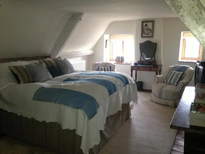 Bedroom at Picturesque Taunton farmhouse, L649 (photo 20)