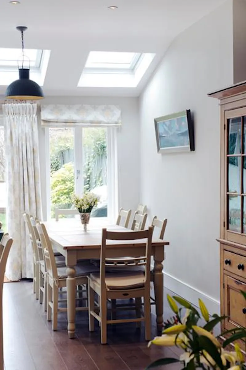 Dining room at Contemporary Earlsfield house, E394 (photo 8)