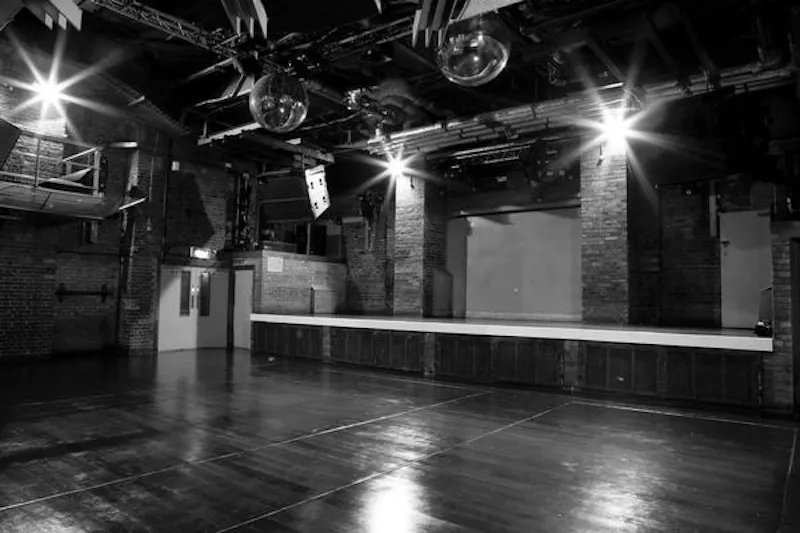 Film location R783 in London (photo 4)