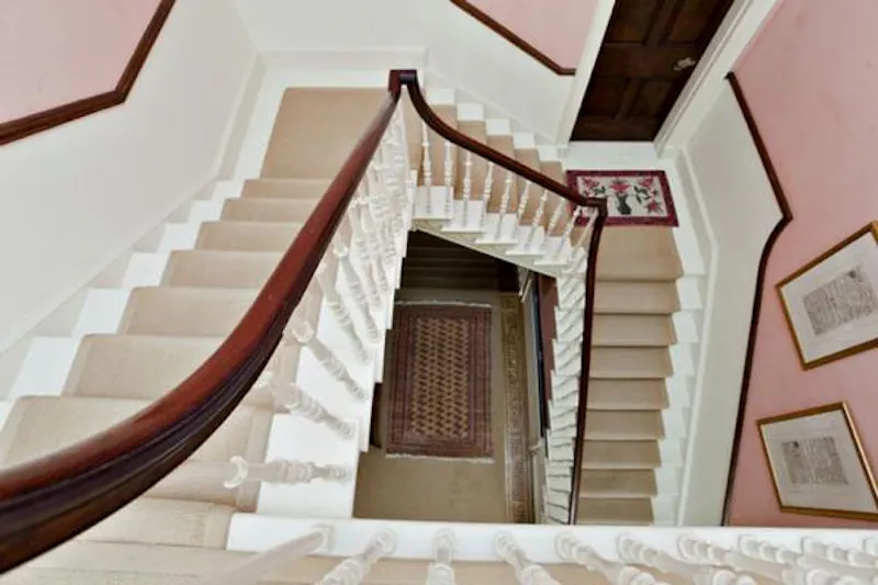 Staircase at Marsh Baldon country house, B1635 (photo 10)