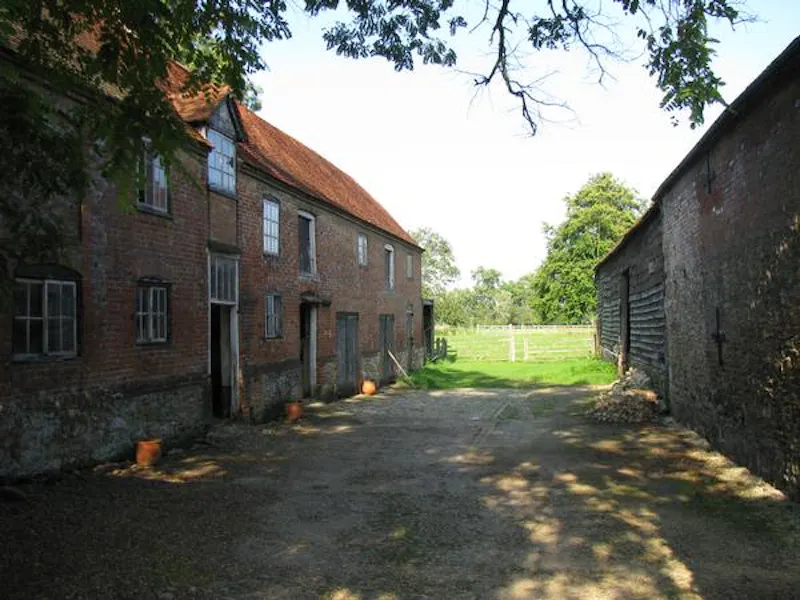 Stable / Outbuildings at Marsh Baldon country house, B1635 (photo 22)