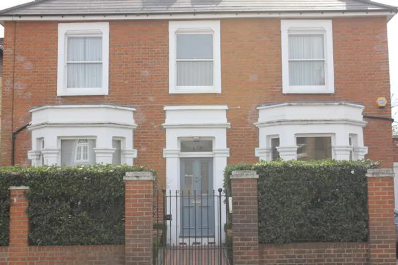 Gunnersbury terraced family home, A1348 (photo 1)