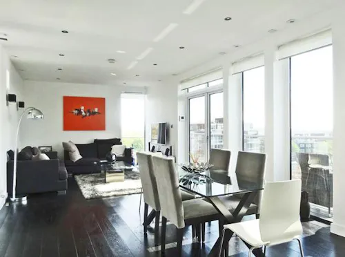 Bright Chalk Farm apartment., F1047