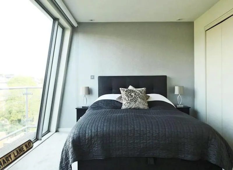 Bedroom at Bright Chalk Farm apartment., F1047 (photo 15)