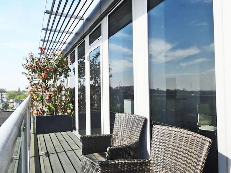 Balcony at Bright Chalk Farm apartment., F1047 (photo 22)