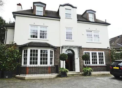 Glamorous Wimbledon home, D2176