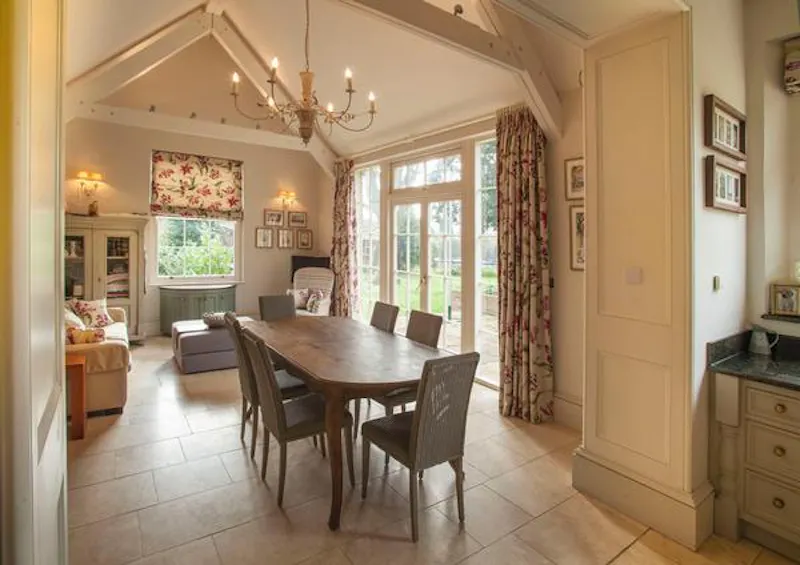 Beams at Hemingford Grey Manor house, B1637 (photo 9)