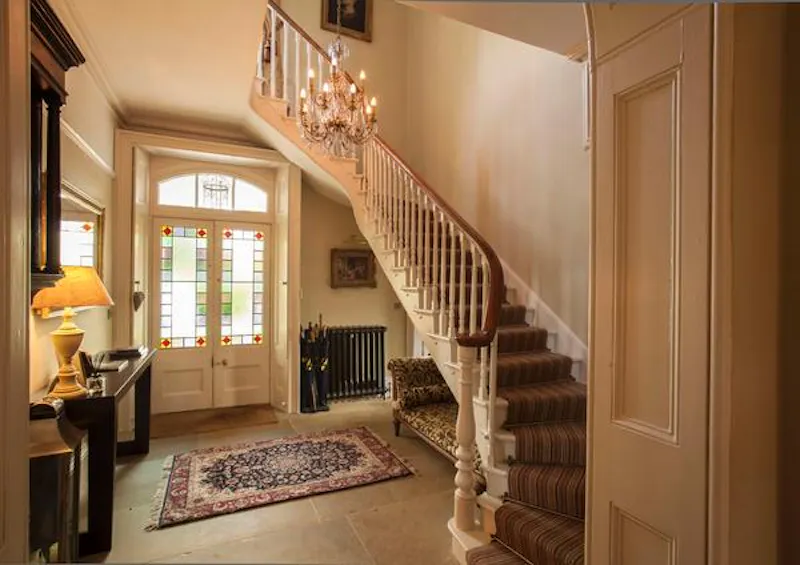 Staircase at Hemingford Grey Manor house, B1637 (photo 13)
