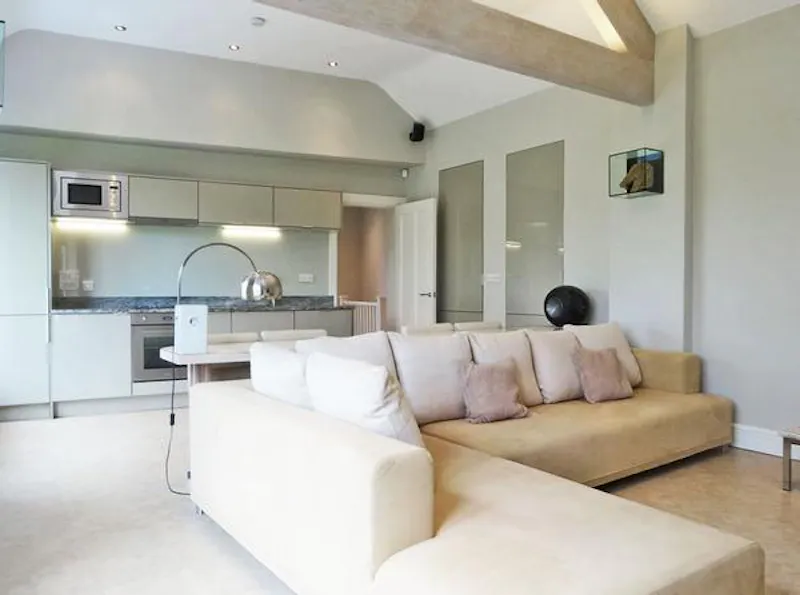 Living Room at Stylish Wimbledon apartment , F1049 (photo 2)