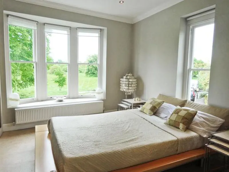 Bedroom at Stylish Wimbledon apartment , F1049 (photo 14)