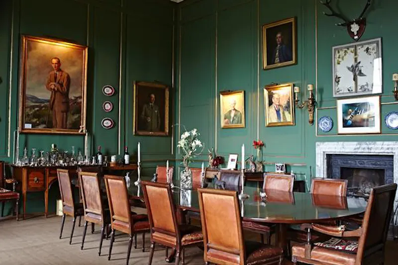 Dining room at Woodbridge manor house, A1351 (photo 2)