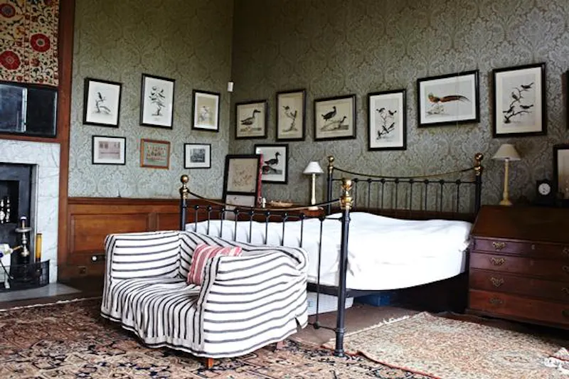 Bedroom at Woodbridge manor house, A1351 (photo 28)