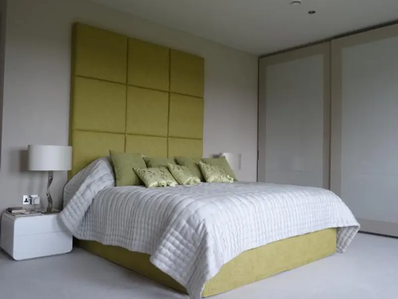 Bedroom at Modern mansion near Liss, D2179 (photo 17)