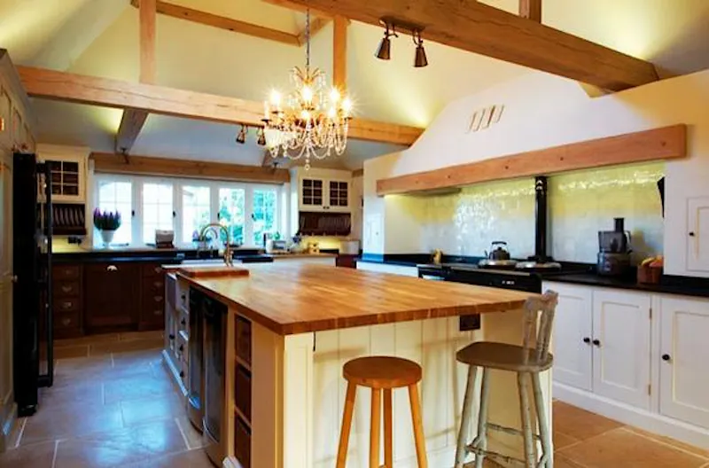 Kitchen island at Medieval Kentish country house, M285 (photo 6)