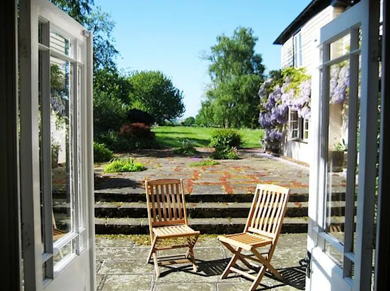 French doors at Medieval Kentish country house, M285 (photo 55)