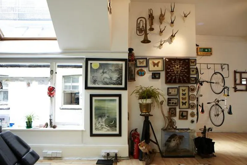 Tattoo parlour in Old Street, Q74 (photo 5)
