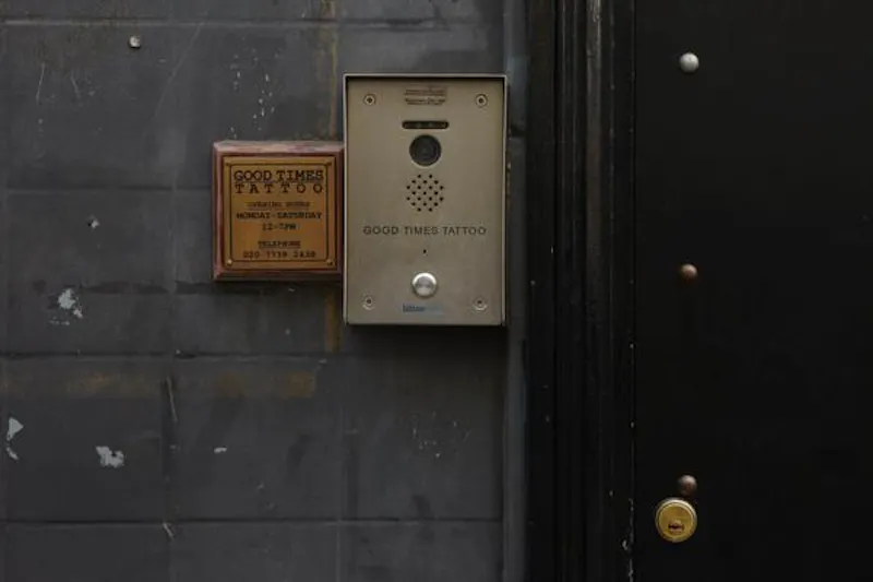 Tattoo parlour in Old Street, Q74 (photo 10)