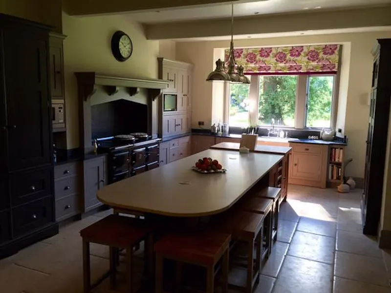 Dining room at Substantial Downham manor house, G283 (photo 2)