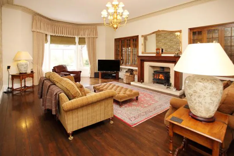 Drawing room at Substantial Downham manor house, G283 (photo 10)