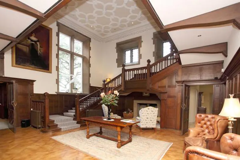 Entrance hall at Substantial Downham manor house, G283 (photo 24)