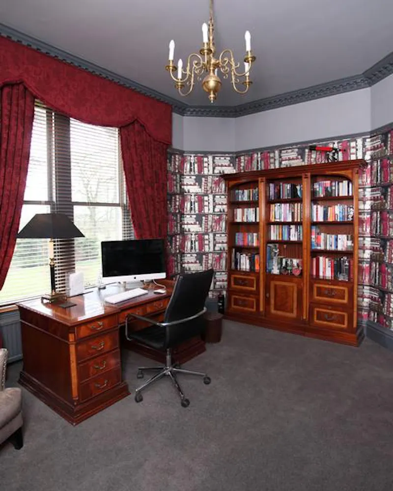 Study at Substantial Downham manor house, G283 (photo 30)