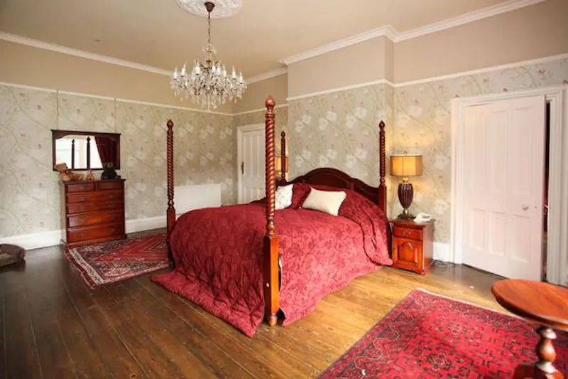 Substantial Downham manor house, G283 (photo 35)
