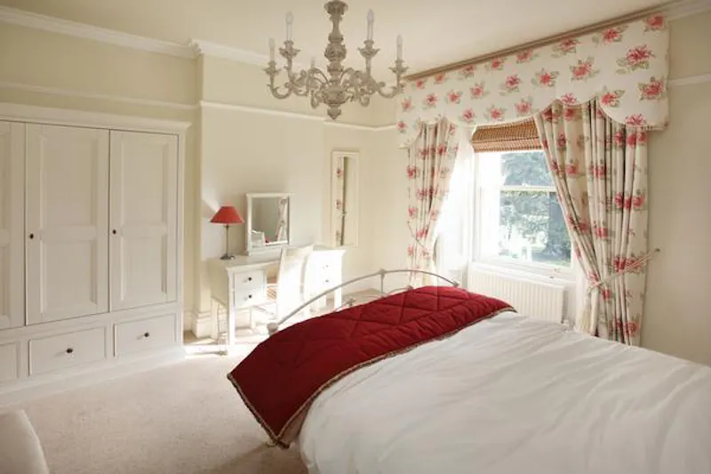 Substantial Downham manor house, G283 (photo 42)