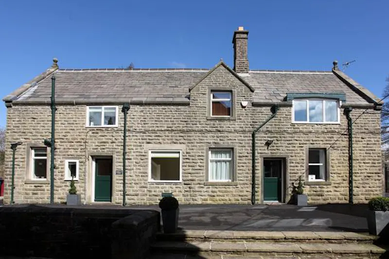 Substantial Downham manor house, G283 (photo 55)